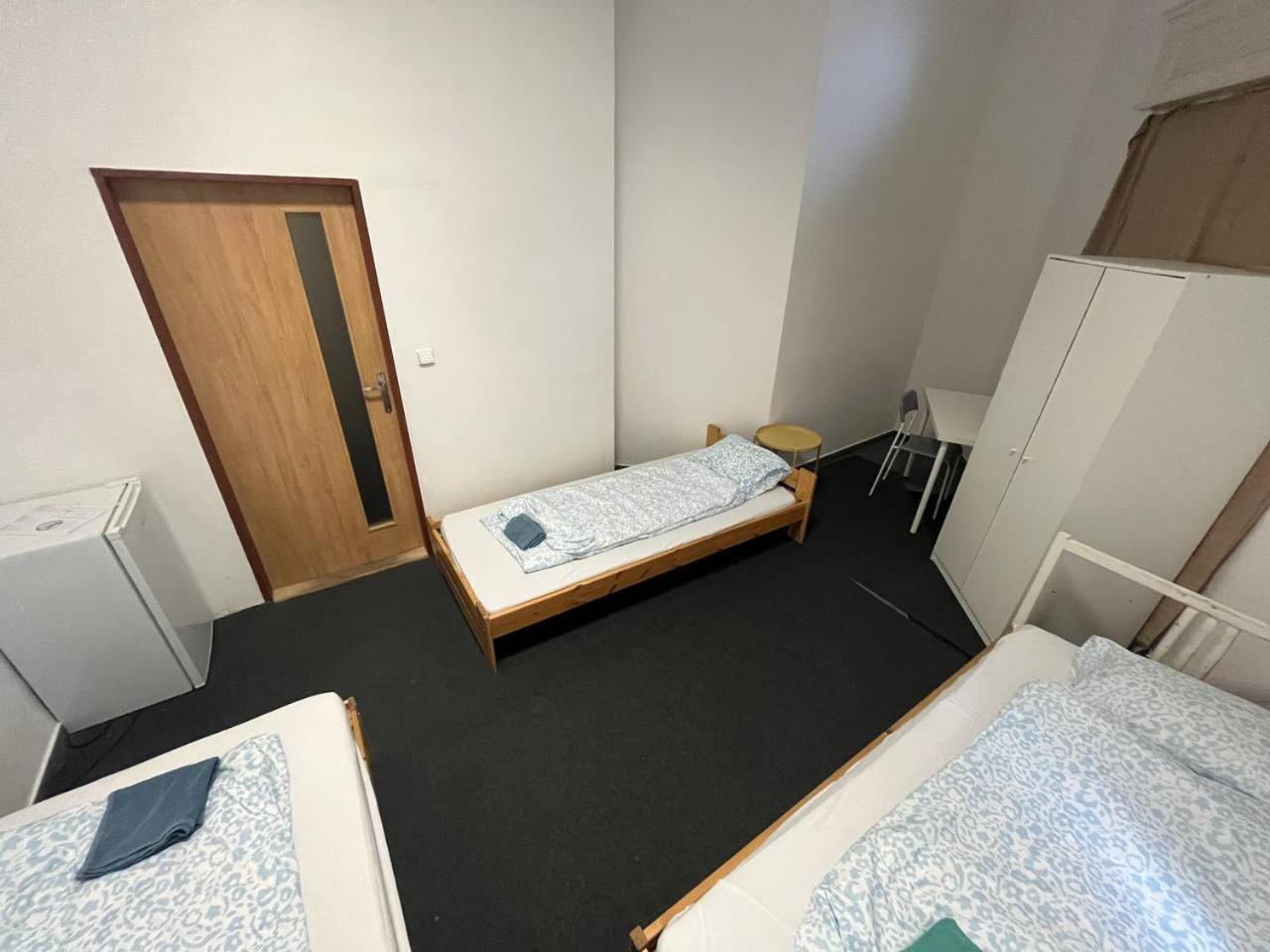 Rooms Veveri - Uvoz, 10 Min Peski Do Centru Brno Buitenkant foto
