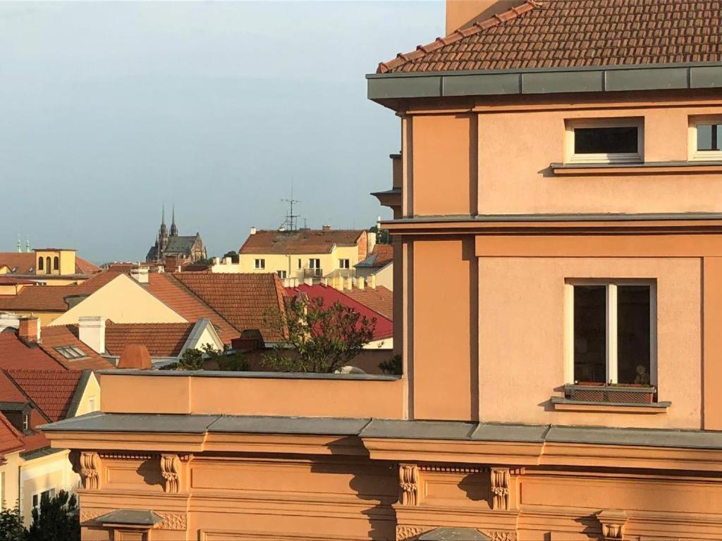 Rooms Veveri - Uvoz, 10 Min Peski Do Centru Brno Buitenkant foto