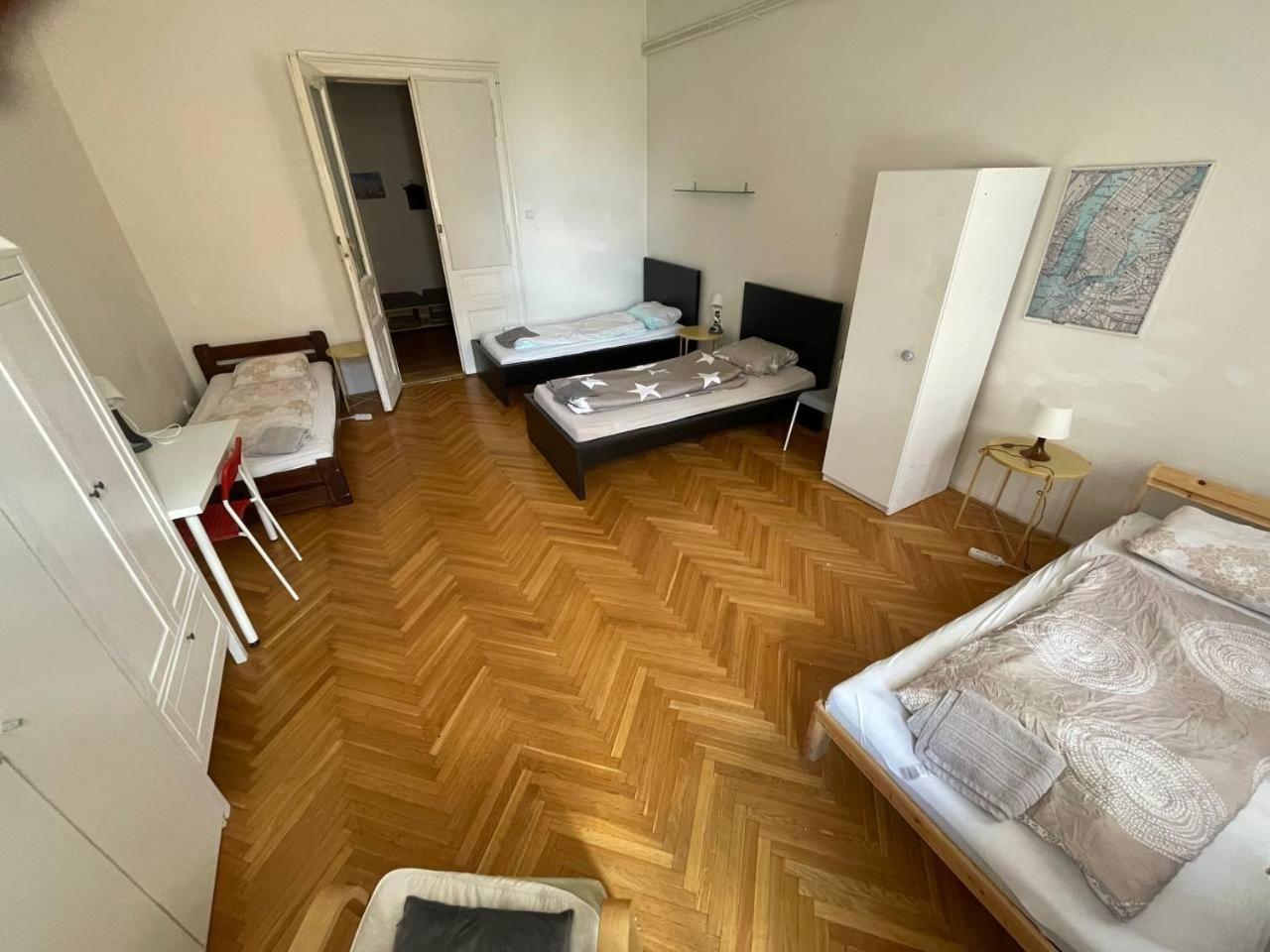 Rooms Veveri - Uvoz, 10 Min Peski Do Centru Brno Buitenkant foto
